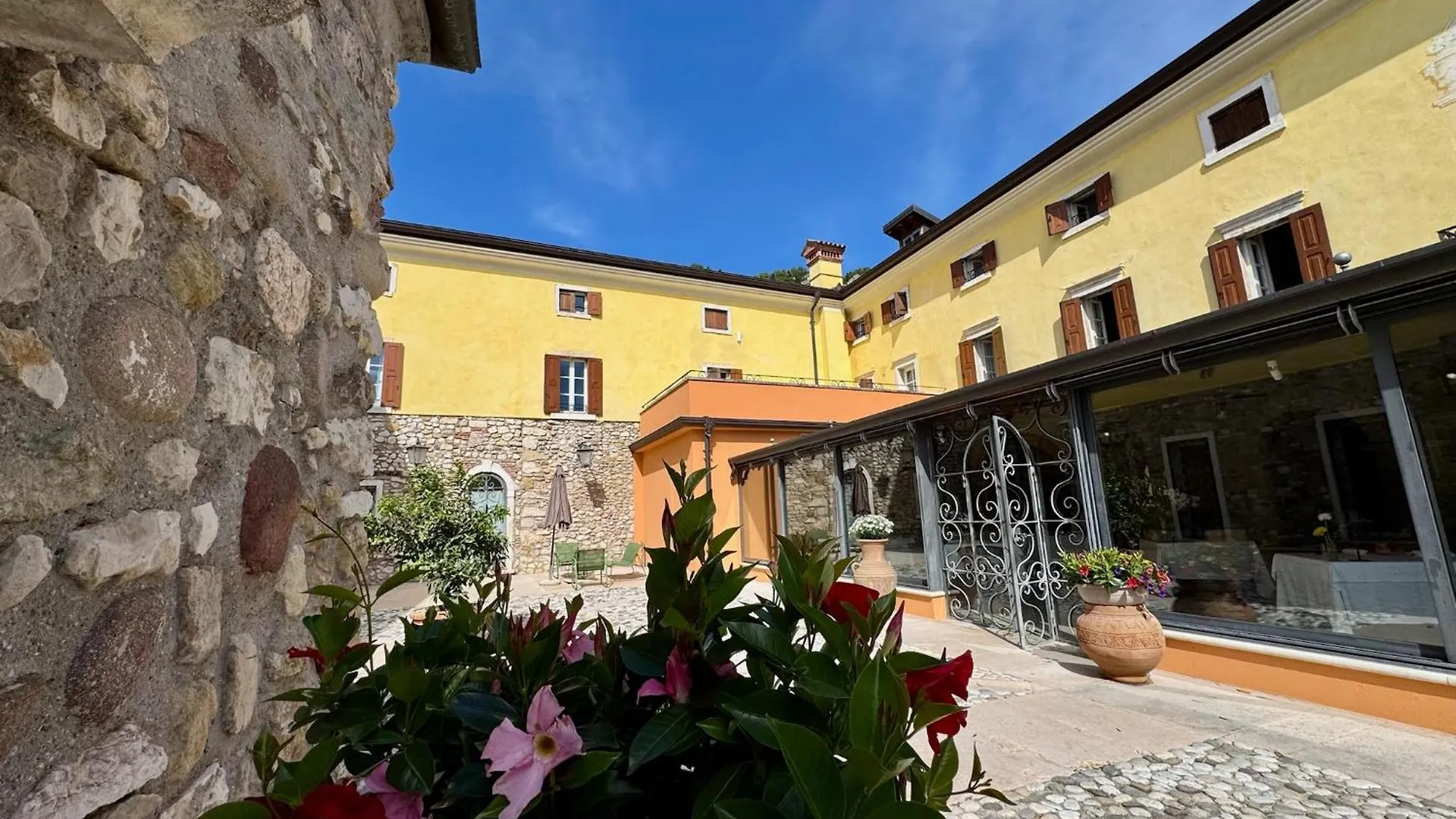 Corte Impero Hotel & Restaurant Affi 3*,  Italy